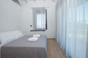 Sistema de insonorización, tabla de planchar con plancha y wifi gratis 