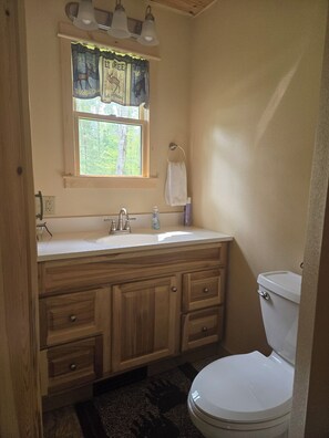 Shower, hair dryer, towels, soap - Right on the Tuscobia Trail Cozy 2-bedroom cabin in  Winter with WiFi,  AC  (Winter)