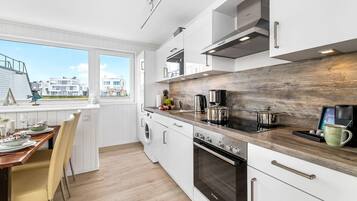 Køleskab, ovn, kogeplade, opvaskemaskine