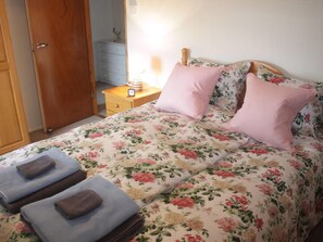 2 dormitorios, wifi gratis, ropa de cama
