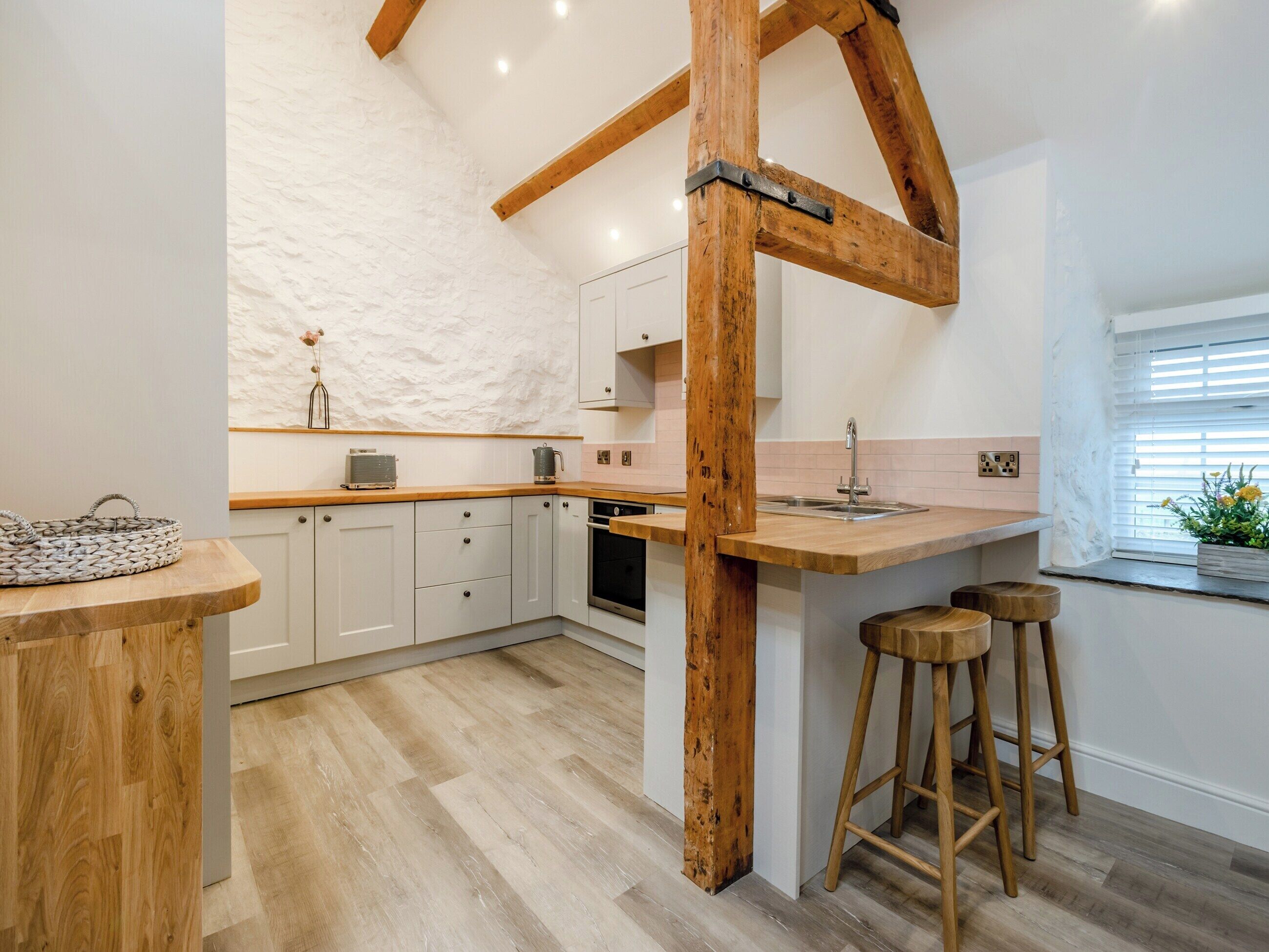 Lavavajillas y periquera 