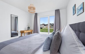 2 soverom, strykejern/-brett, reiseseng for barn og wi-fi (inkludert)