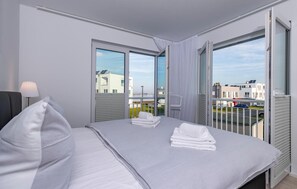 2 bedrooms, iron/ironing board, travel crib, free WiFi