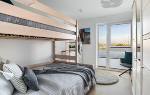 2 soverom, strykejern/-brett, reiseseng for barn og wi-fi (inkludert)