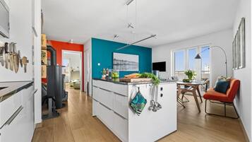 Fridge, microwave, oven, dishwasher