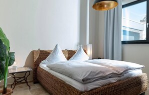 3 bedrooms, iron/ironing board, travel cot, free WiFi - Pet friendly apartment in Olpenitz (Olpenitz)