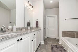 Shower - Tiger's Den Summary: (Baton Rouge)