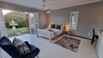 5 bedrooms, iron/ironing board, free WiFi, bed sheets