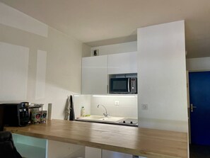 Fridge, microwave, toaster - Confortable, proche de la plage des Minimes (LA ROCHELLE)