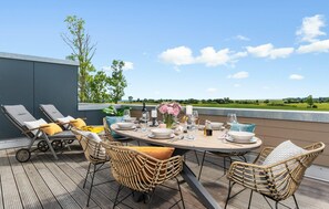 Outdoor dining - Beach front apartment in Olpenitz (Olpenitz)
