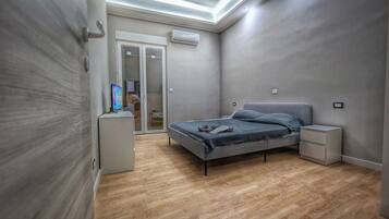 1 chambre, bureau, lit parapluie, Wi-Fi gratuit