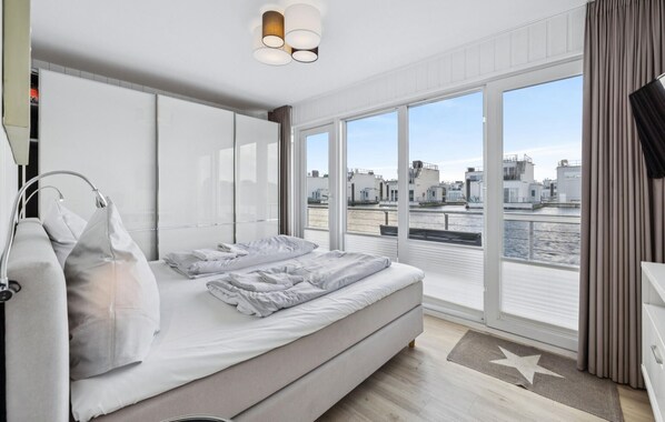 2 chambres, fer et planche à repasser, lit parapluie, Wi-Fi gratuit