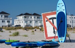 På stranden, vandski