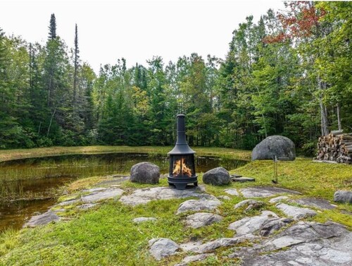 Retreat to peace and nature! Ideal for lovers or families.