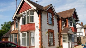 Exterior - Gatwick Birchwood Lodge  (Horley)