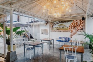 Bar (on property) - Daysha Ubud (Ubud)