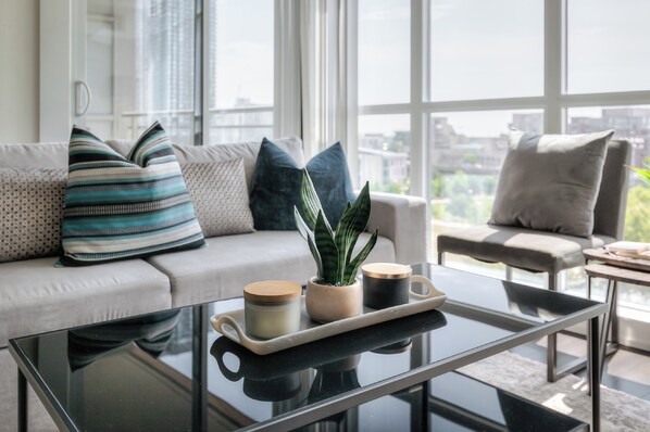 Apartamento, vistas a la ciudad | Zona de estar