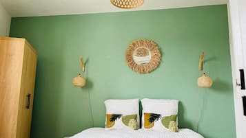 1 bedroom, iron/ironing board, bed sheets