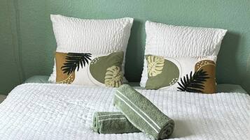 1 Schlafzimmer, Bügeleisen/Bügelbrett, Bettwäsche