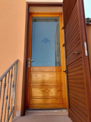 Exterior detail - Holiday Home 'Da Katia' with Private Terrace, Balcony and Air Conditioning (Arnesano)
