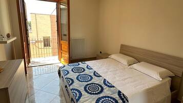 1 bedroom, free WiFi, bed sheets