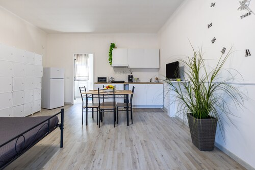 Apartment 'Monolocale In Villa Con Piscina' with Mountain View, Shared Pool and Wi-Fi