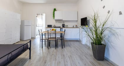 Apartment 'Monolocale In Villa Con Piscina' with Mountain View, Shared Pool and Wi-Fi