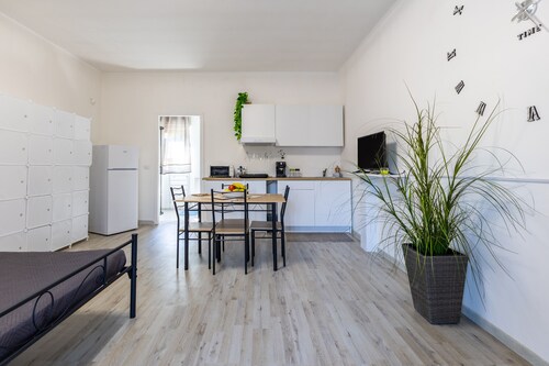 Apartment 'Monolocale In Villa Con Piscina' with Mountain View, Shared Pool and Wi-Fi