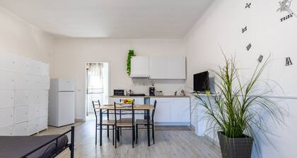 Apartment 'Monolocale In Villa Con Piscina' with Mountain View, Shared Pool and Wi-Fi