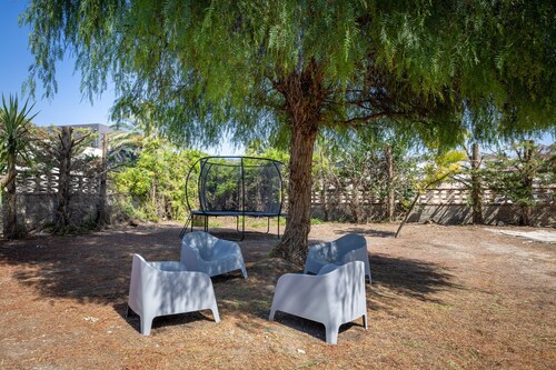 Apartment 'Trilocale In Villa Con Piscina' with Mountain View, Shared Pool and Wi-Fi