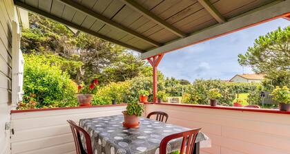 Chalet 'Pointe Saint Gildas Face Mer' avec vue sur mer, terrasse privée et jardin privé