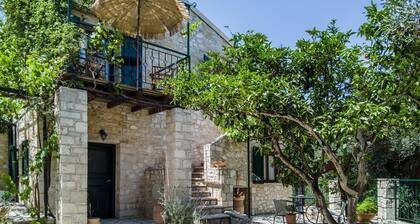 Studio Apartment 'Adamantia Newly Built Apartment A2' with Shared Terrace