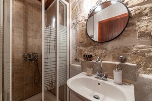 Shower, hair dryer - Guest House 'Adamantia Double Room D2' with Shared Terrace, Wi-Fi and Air Conditioning (Gaios)