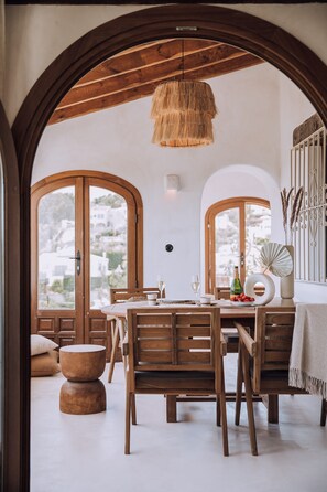 Dining - Villa 'The June Boutique' with Sea View, Wi-Fi and Air Conditioning (Benissa)