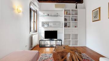 2 chambres, fer et planche Ă repasser, Wi-Fi gratuit, draps fournis