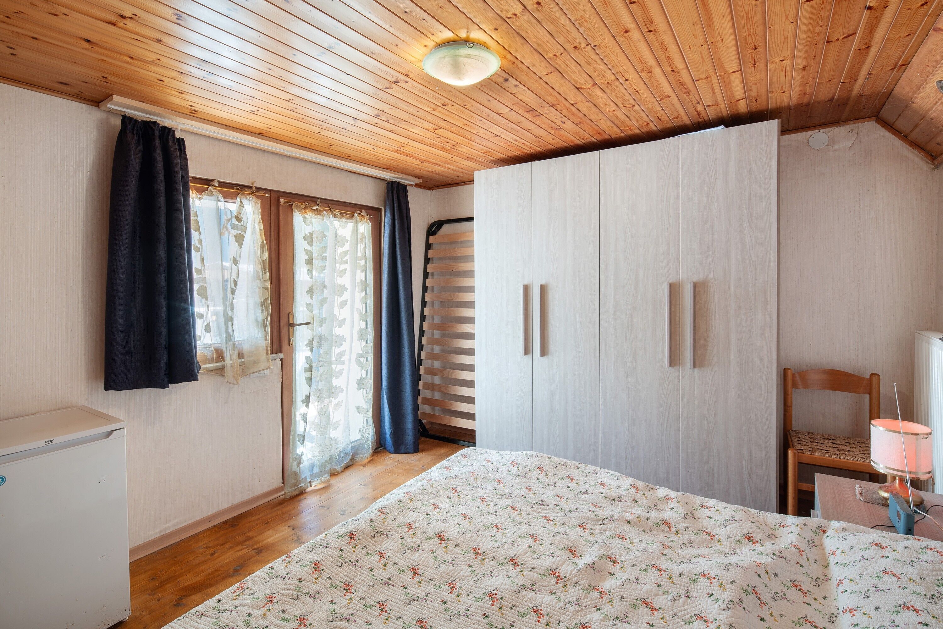 Wifi gratis y ropa de cama 