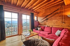 TV, fireplace, DVD player, stereo