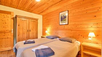 2 chambres, fer et planche Ă repasser, Wi-Fi gratuit, draps fournis