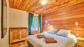 13 Schlafzimmer, Bügeleisen/Bügelbrett, kostenloses WLAN, Bettwäsche