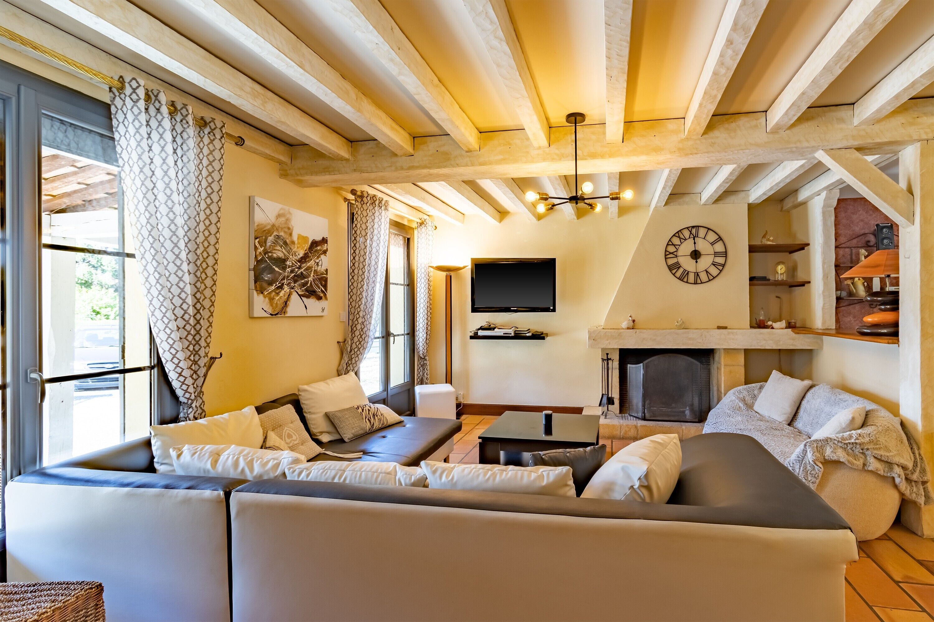 TV, fireplace, video games, DVD player