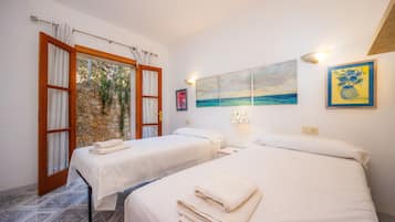 5 Schlafzimmer, BĂŒgeleisen/BĂŒgelbrett, kostenloses WLAN, BettwĂ€sche