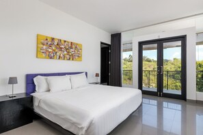 5 bedrooms, WiFi, bed sheets - Unique Bay View, 5 Bedroom luxury villa (kutuh)
