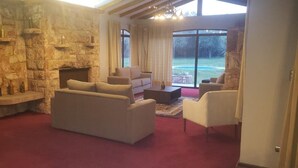 Lobby sitting area - Club House Pirque (Pirque)