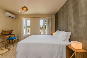 5 bedrooms, iron/ironing board, WiFi, bed sheets - New Mediterranean Villa 5Bed/5Bath across-Marriott (Noord)