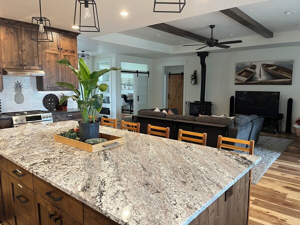 Interior - Charming 3-bedroom house with WiFi in Nampa. (Nampa)