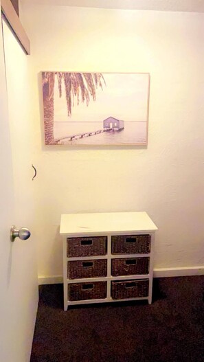 Chambre Double | Fer et planche à repasser, Wi-Fi gratuit, draps fournis