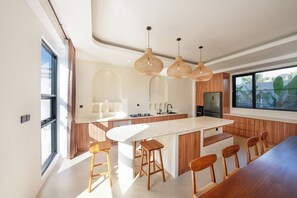 3 bedrooms, free WiFi - Villa Magic Holiday (Kerobokan)