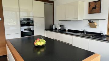 Fridge, microwave, oven, dishwasher