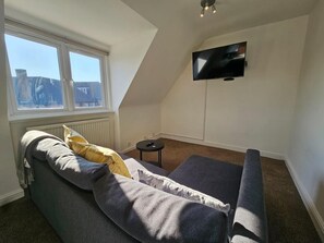 Unclassified image, 4 of 15, button - Apartment - Sleeps 4 & Free Parking (London)
