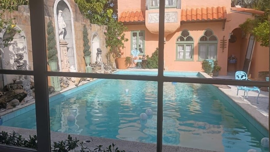 Benzel Mansion